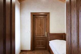 Отель Ганц & Spa Буковель Трехместный номер-6